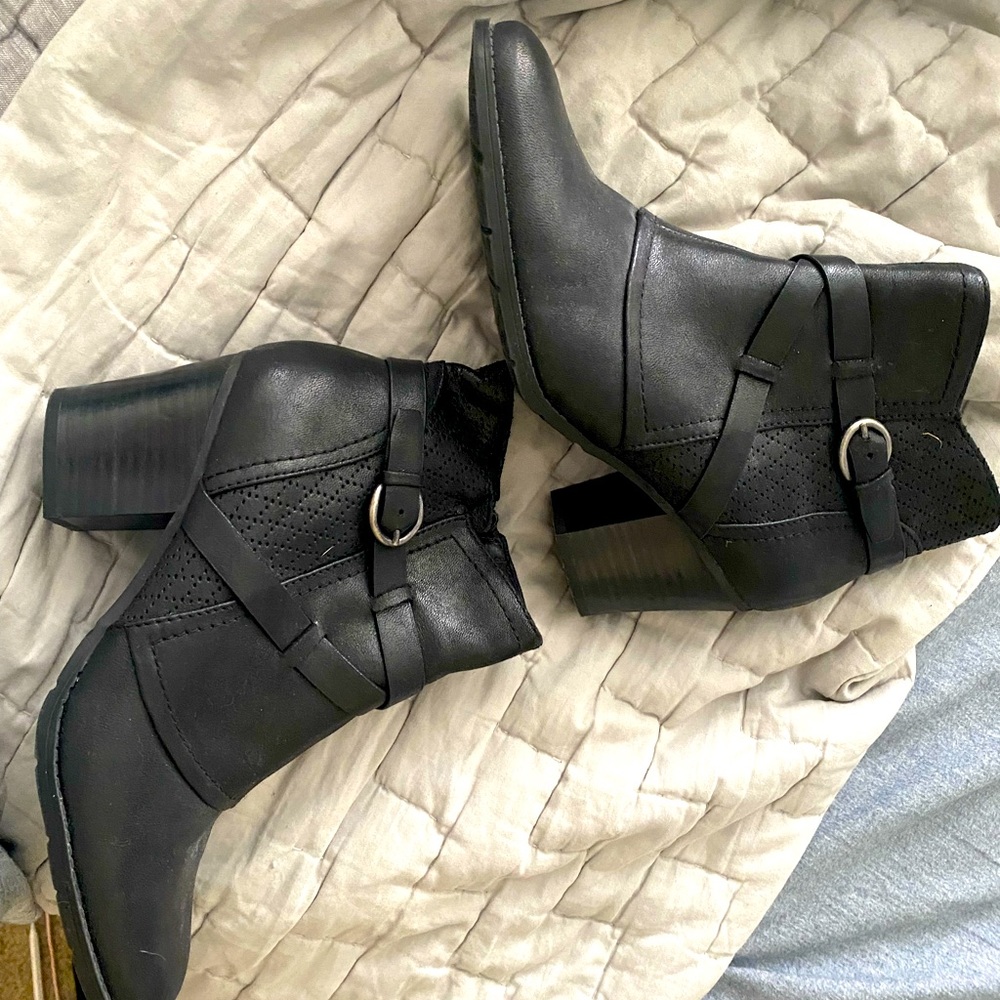 Black heeled ankle boots